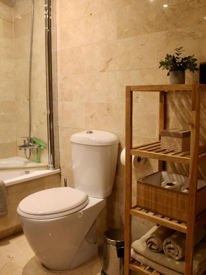 Apartamento Beachfront La Jacaranda ماربيا المظهر الخارجي الصورة